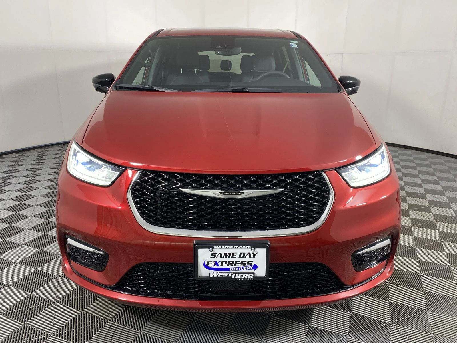 Used 2025 Red Hot Pearlcoat Chrysler Select image 6