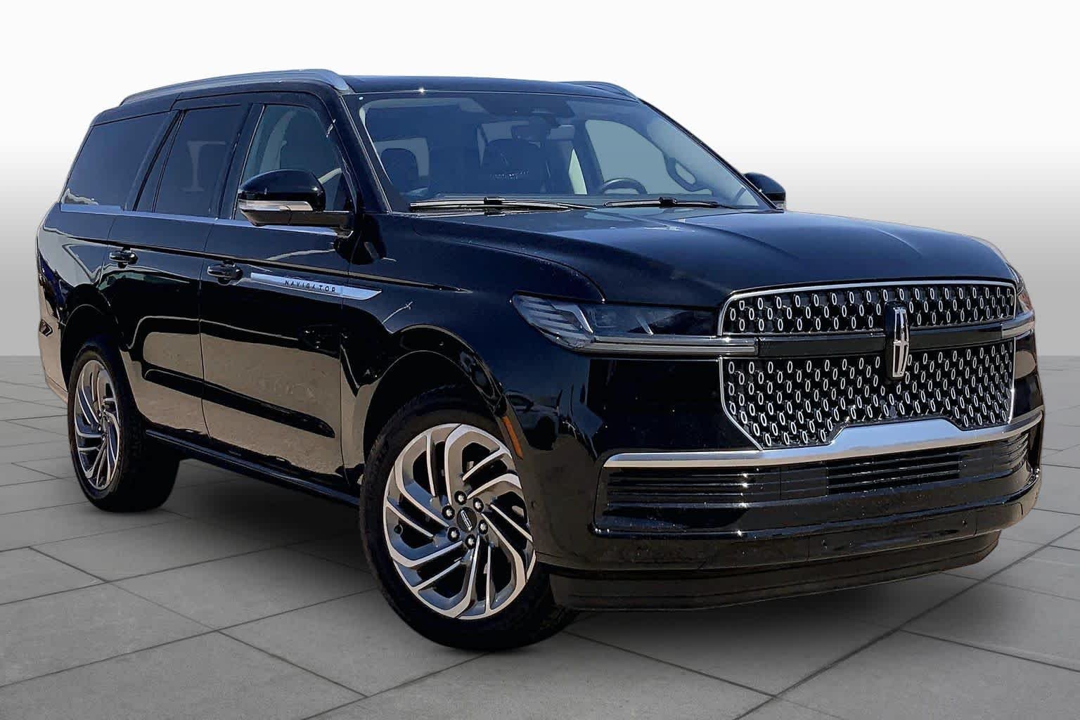 Pre-Owned 2025 Lincoln Navigator Reserve