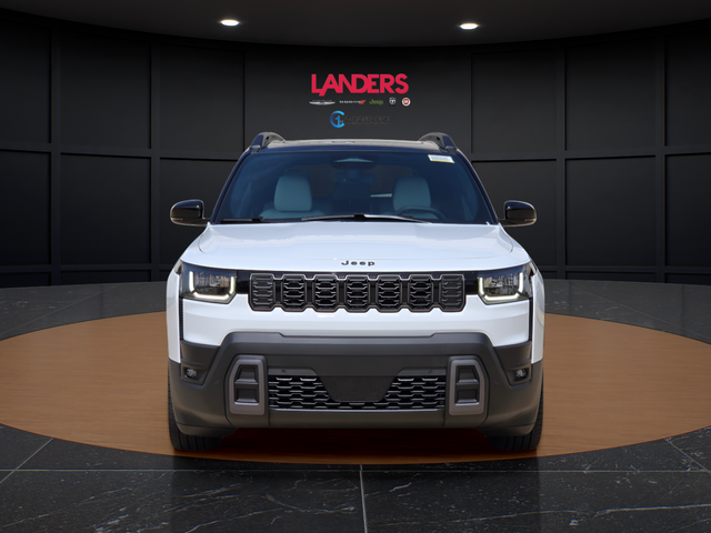 New 2026 Bright White Clear-Coat Exterior Paint Jeep Overland image 4