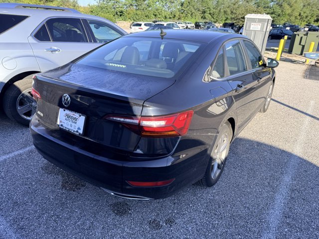Used 2019 Deep Black Pearl Volkswagen R-Line image 4