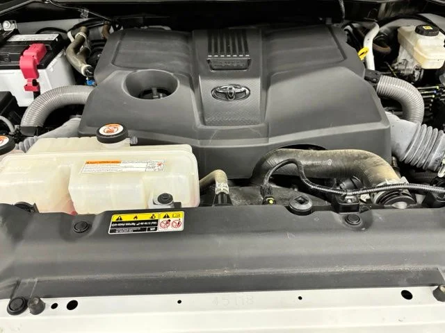 Used 2023 White Toyota SR5 image 25