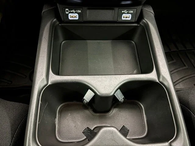 Used 2022 White Honda EX image 24