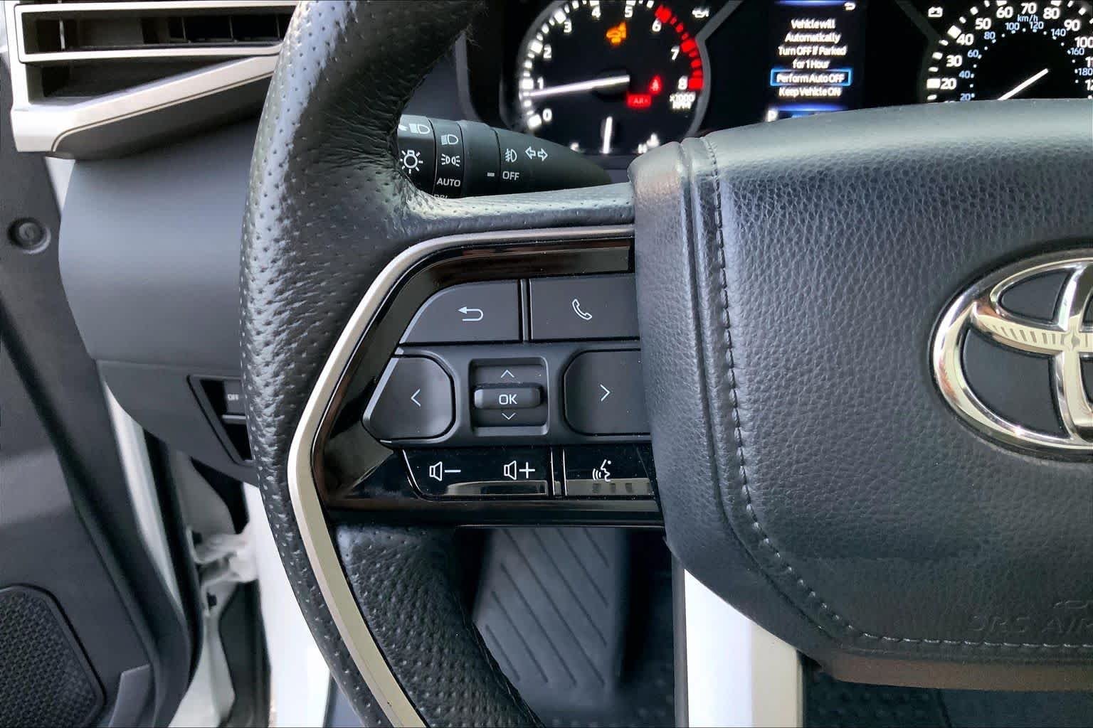 Used 2023 Ice Cap Toyota Limited image 23