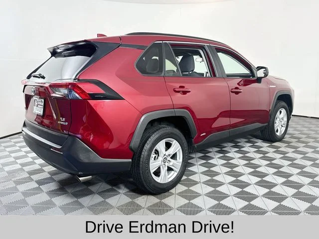Used 2019 Red Toyota LE image 22