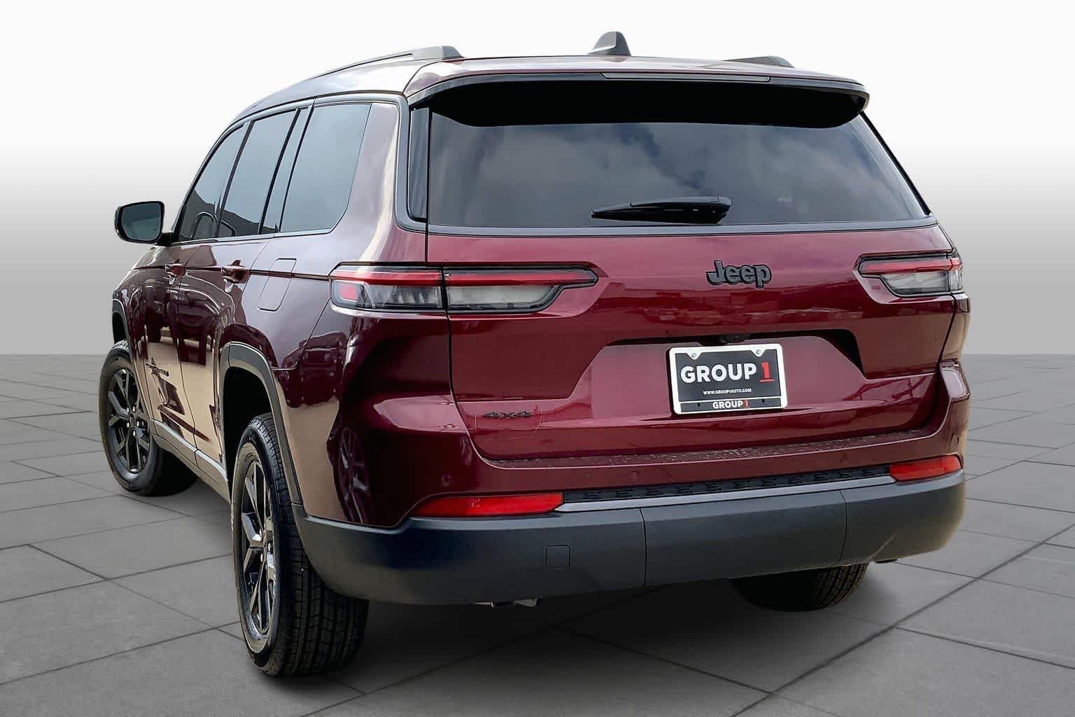 New 2026 Velvet Red Pearlcoat Jeep Laredo Altitude image 12