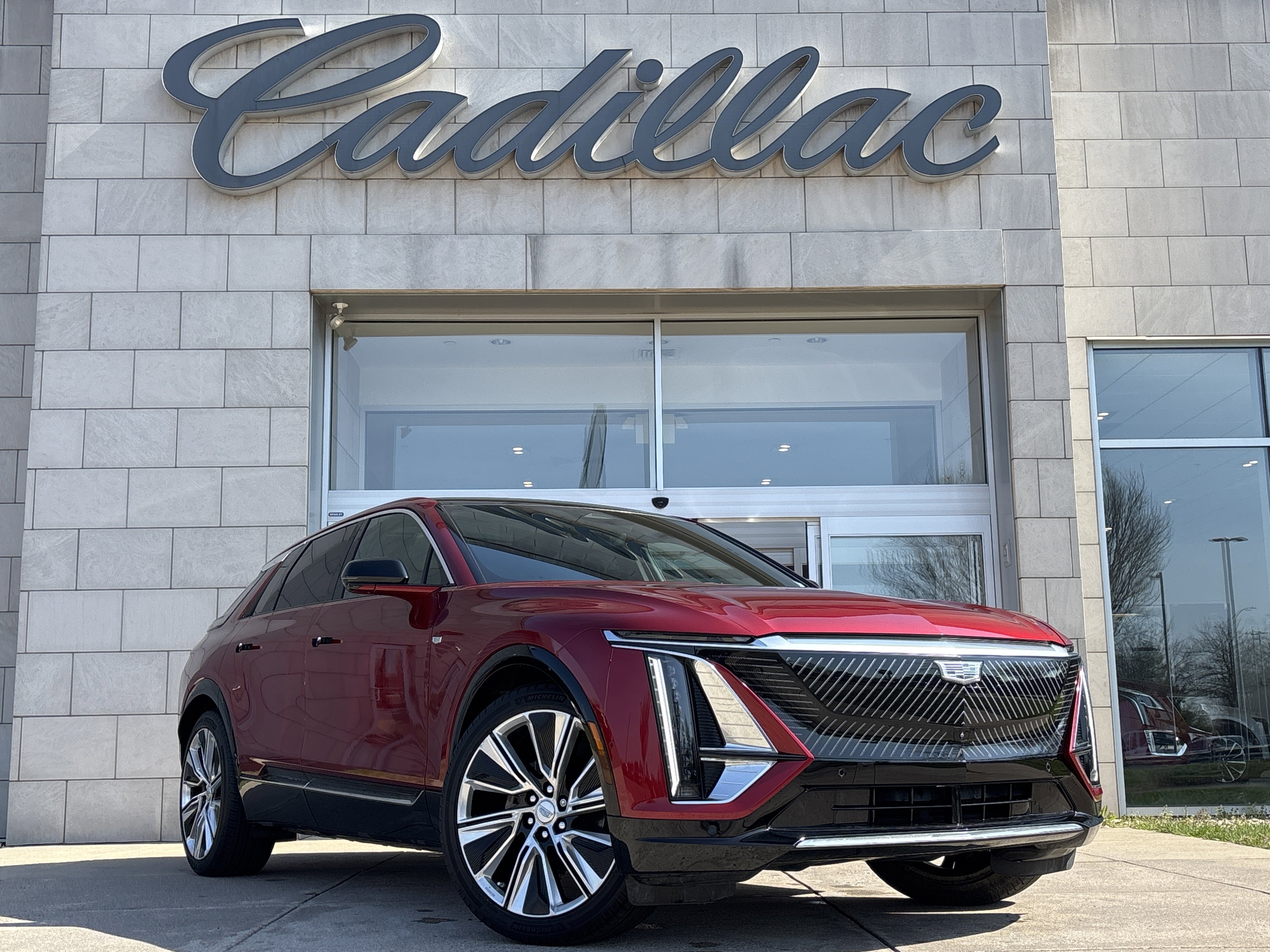 Used 2024 Cadillac LYRIQ Luxury 3 with VIN 1GYKPSRL1RZ138923 for sale in Hartford, CT