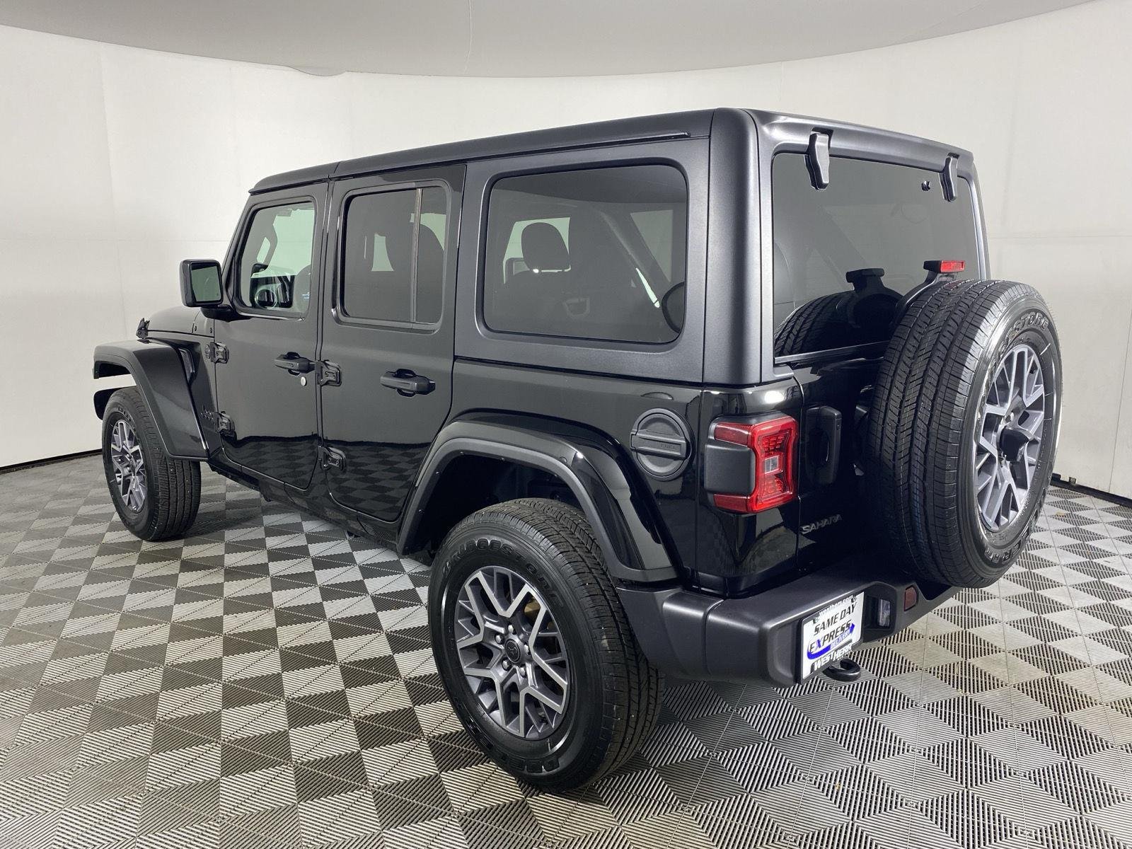 Used 2026 Black Jeep Sahara image 10
