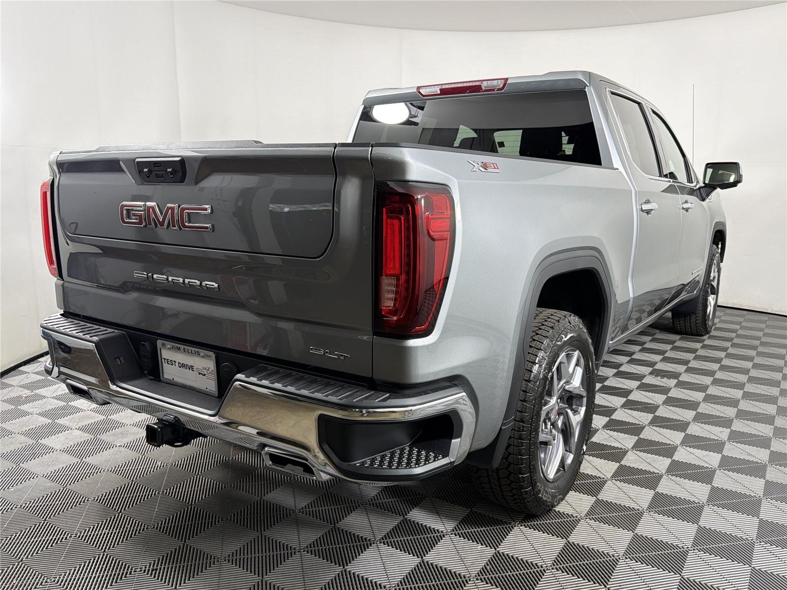 2026 GMC Sierra 1500 SLT - Photo 6