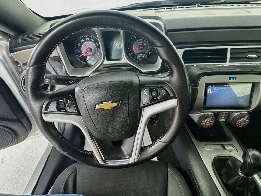 Used 2014 Silver Chevrolet 1LS image 11