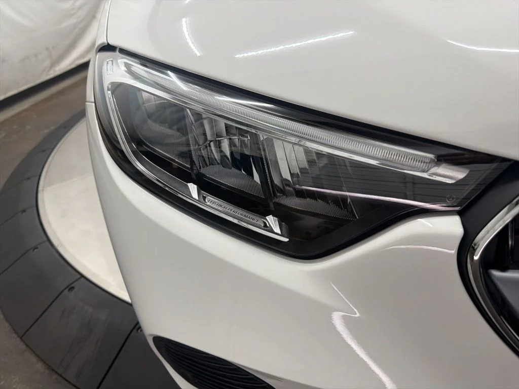 Used 2026 White Mercedes-Benz GLC 300 image 10