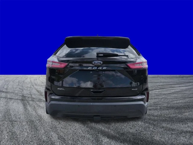 Certified Used 2022 Black Ford SEL image 5