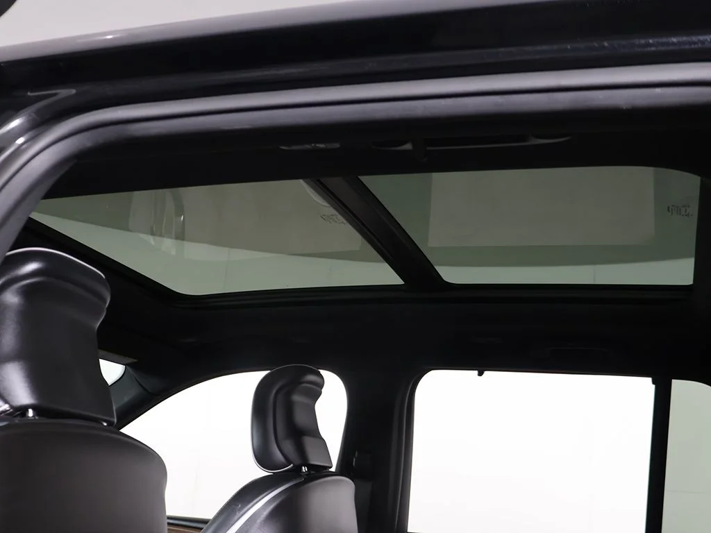Used 2023 Black Jeep Summit image 20