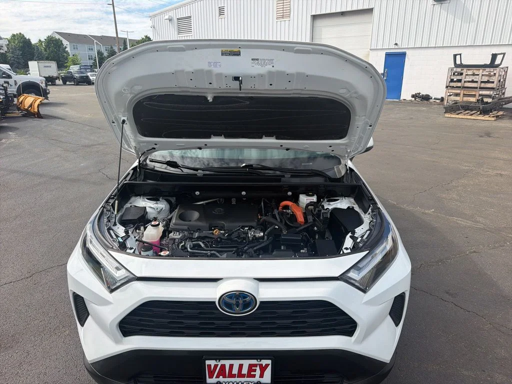 Used 2023 White Toyota XLE image 35