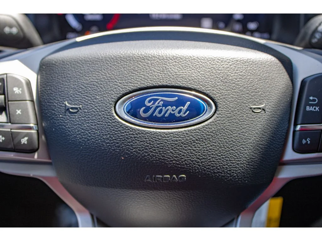 New 2026 SPACE WHITE METALLIC Ford Active w/200A Pkg image 41