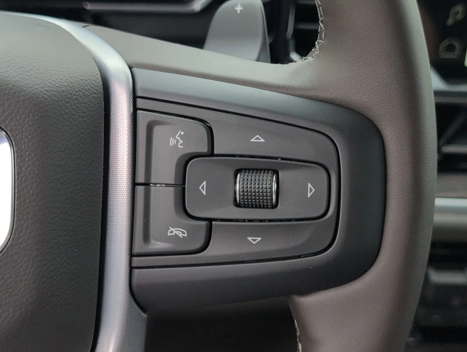 New 2026 Summit White GMC SLT image 25