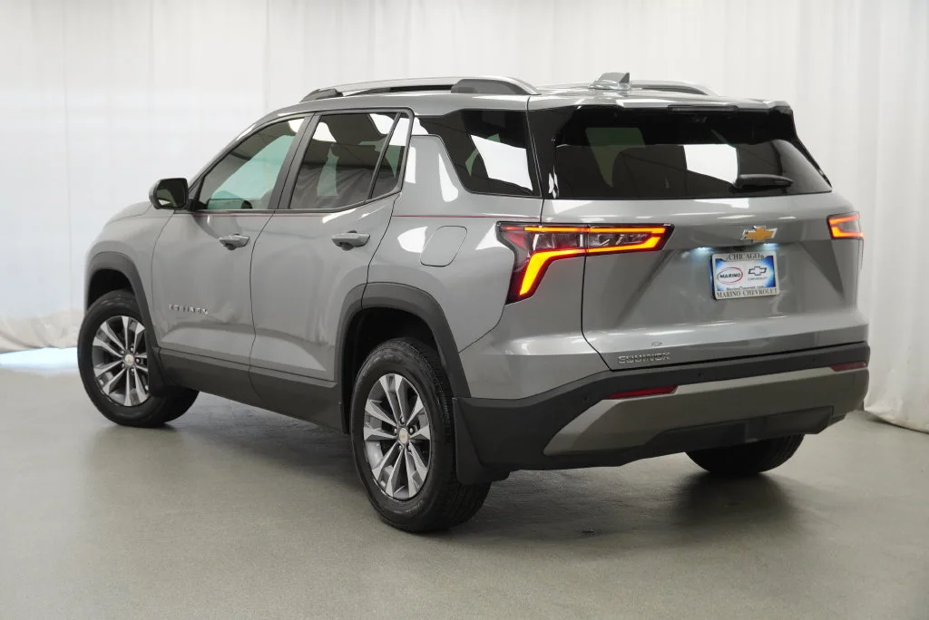 Used 2025 Sterling Gray Metallic Chevrolet LT image 17