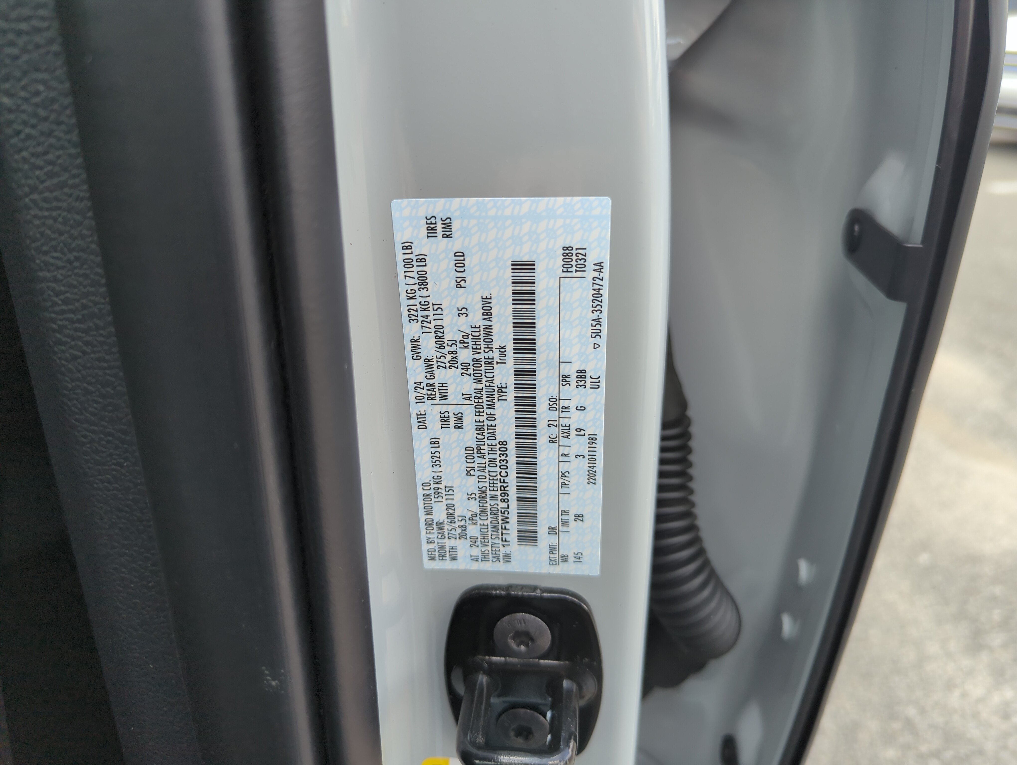 Used 2024 Avalanche Ford LARIAT image 40