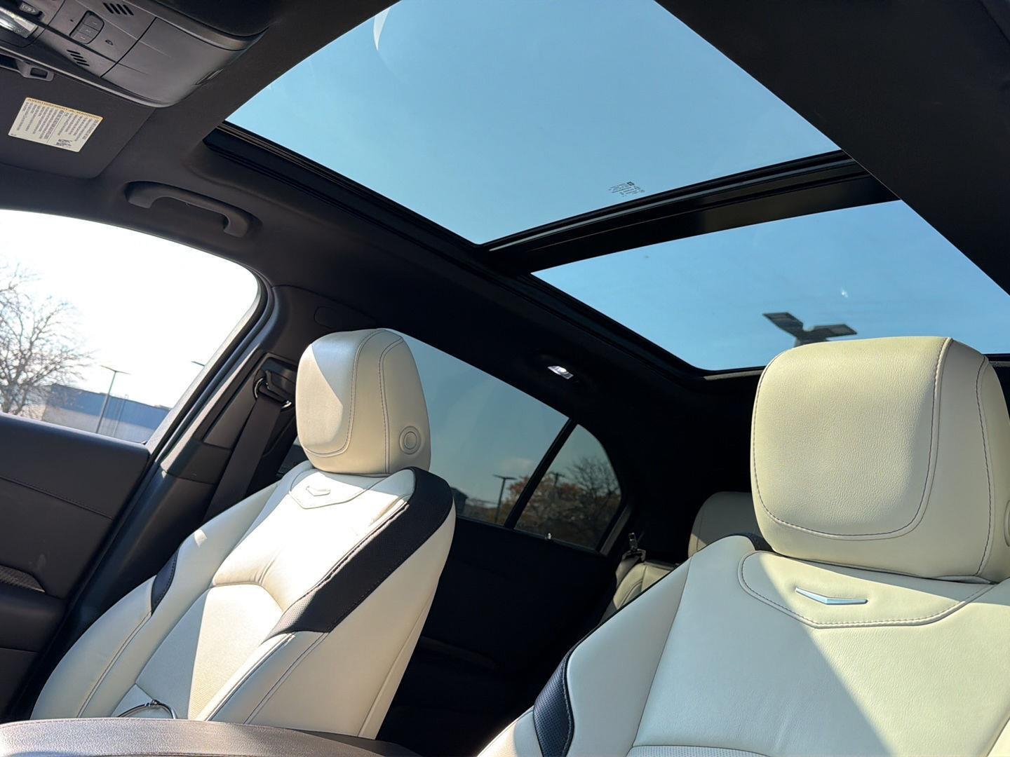 Used 2022 Crystal White Tricoat Cadillac AWD Sport image 5