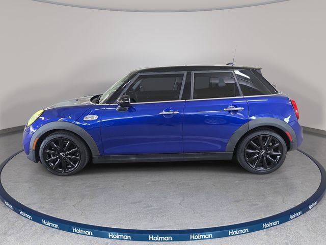 Used 2019 Blue MINI Signature image 11