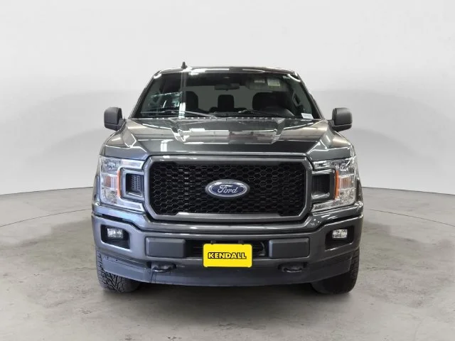 Used 2020 Magnetic Ford XL image 2