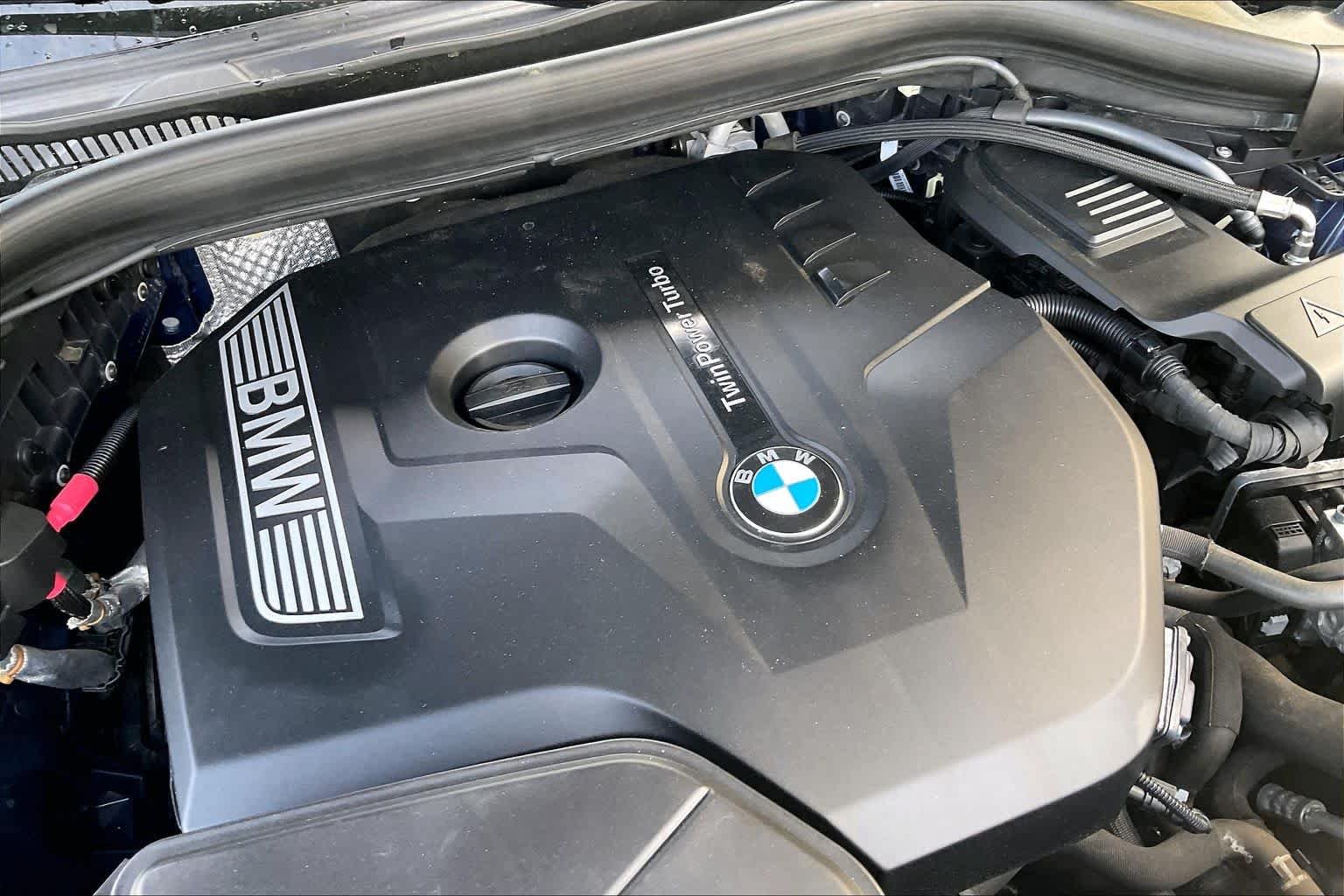 Used 2019 Phytonic Blue Metallic BMW xDrive30i image 30