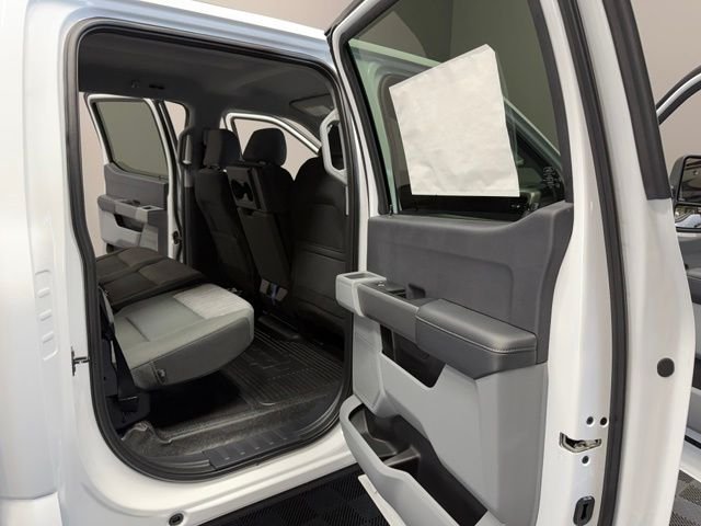 New 2026 Oxford White Ford F-250® XLT image 26