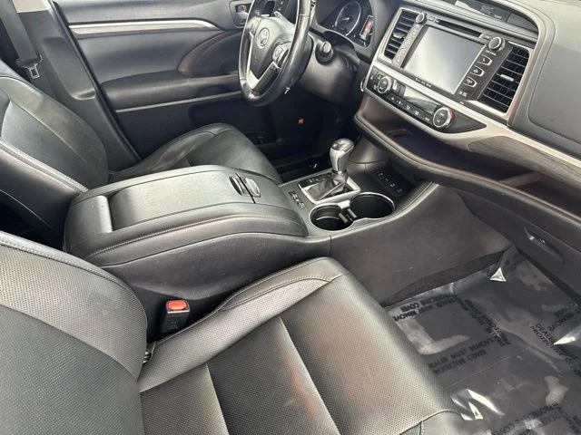 Used 2017 White Toyota Limited image 25