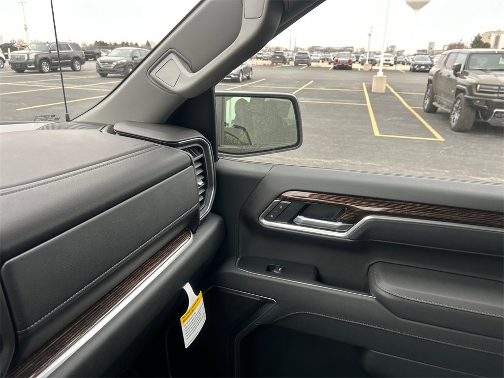 2026 GMC SIERRA - Image 25