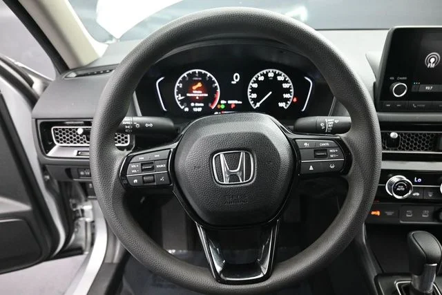 Used 2026  Honda LX image 15