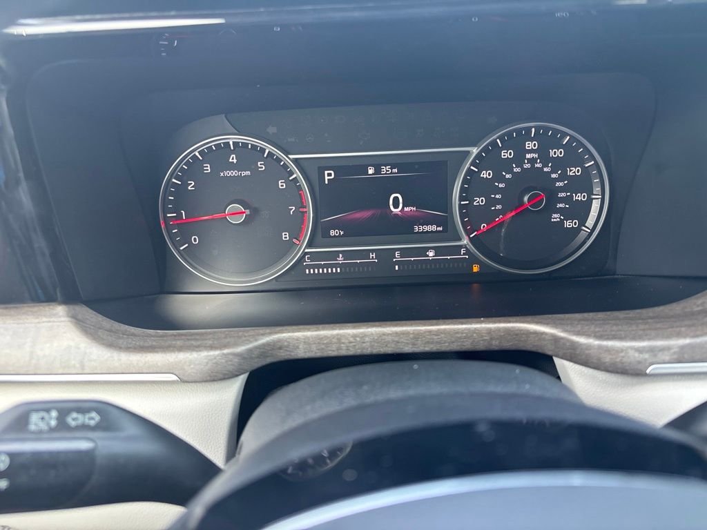 Used 2023 White Kia X-Line EX image 31