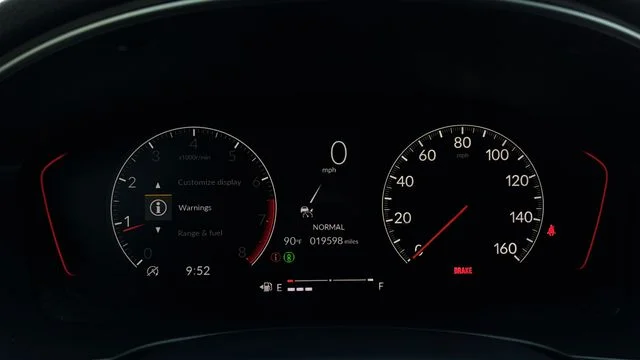 Used 2024  Honda Base image 13