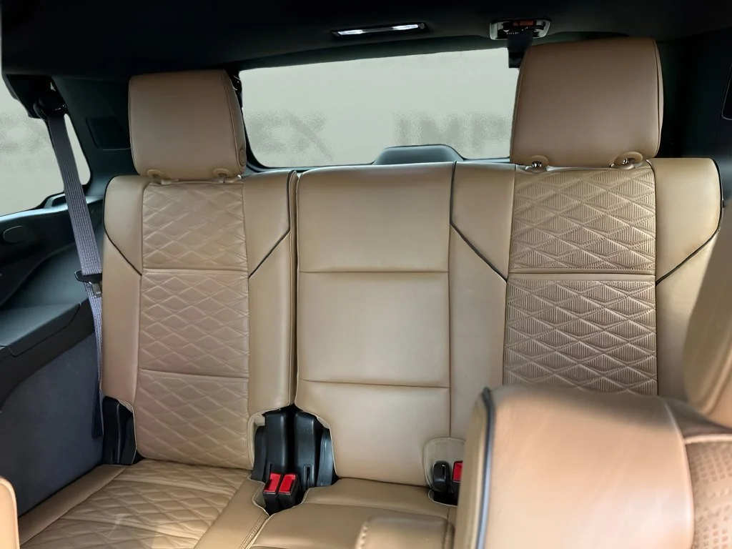 Used 2022 Crystal White Tricoat Cadillac Premium Luxury image 14