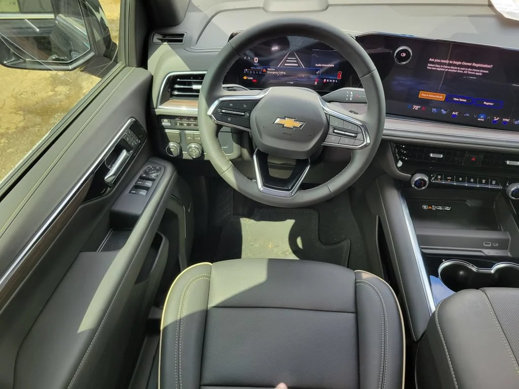 2026 Chevrolet Suburban Premier - Photo 20