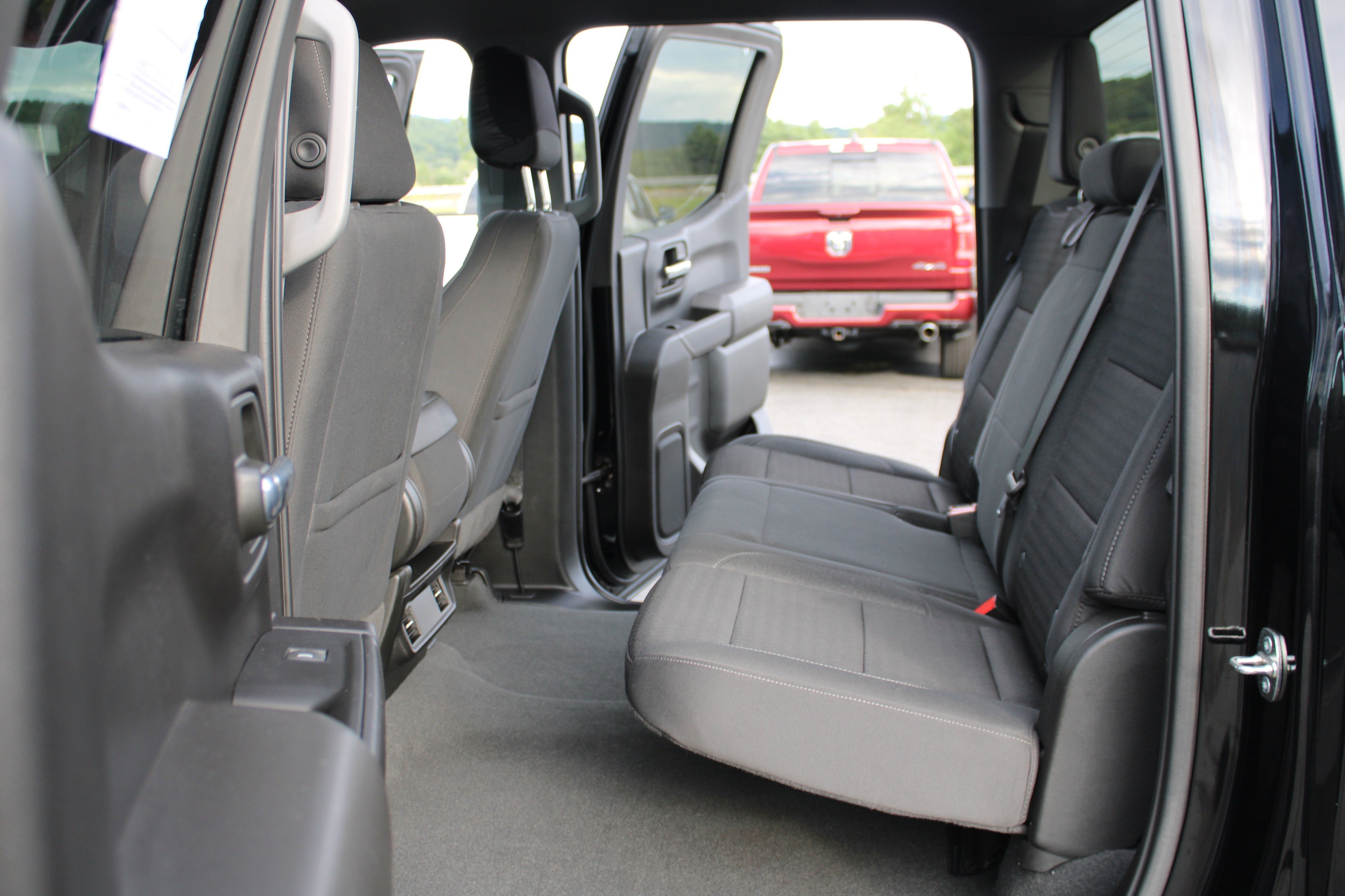 Used 2023 Black Chevrolet Custom image 22