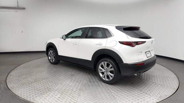 Used 2021 White Mazda Preferred image 4
