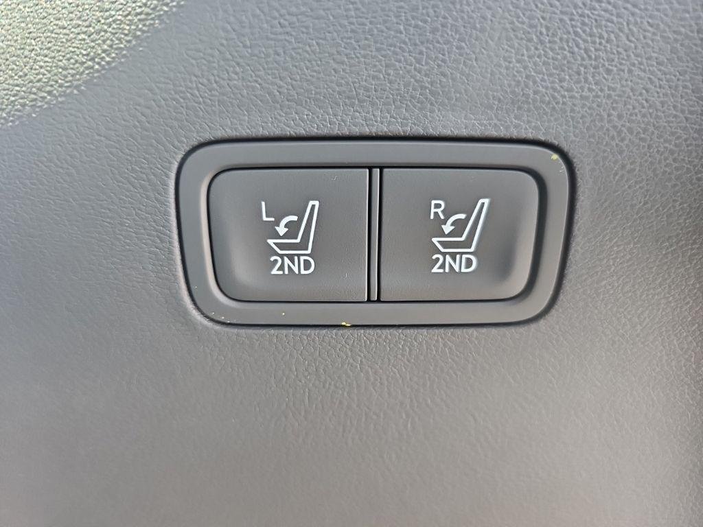 New 2026 White Hyundai SEL image 39