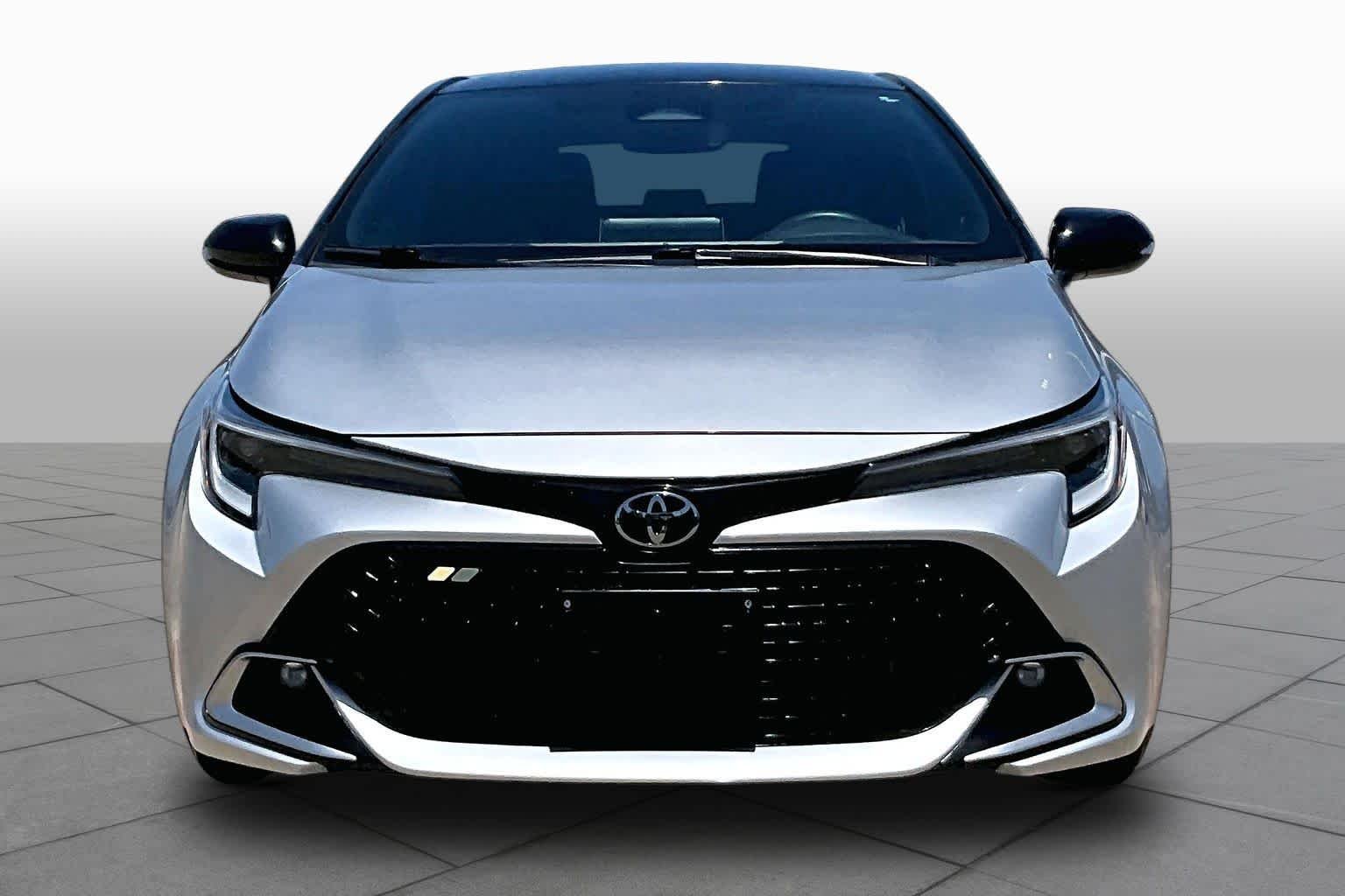 Used 2024 Classic Silver Metallic/Midnight Black Metallic Toyota XSE image 4