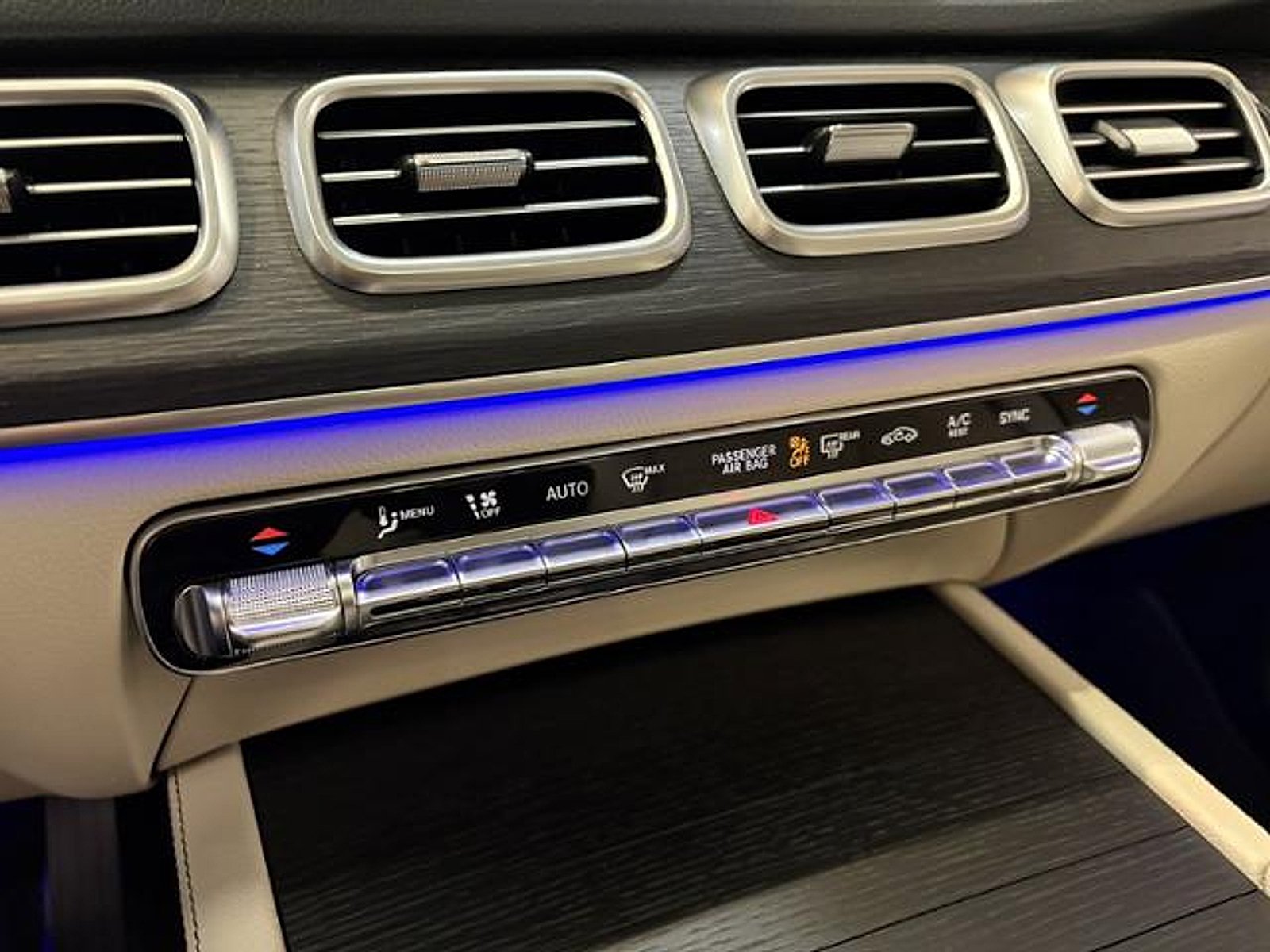 New 2026 Cirrus Silver Metallic Mercedes-Benz  image 40
