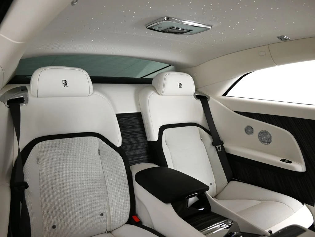 Certified Used 2025 Arctic White Rolls-Royce  image 12
