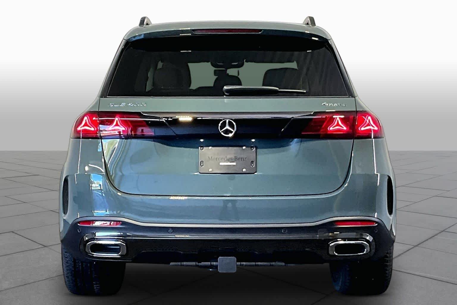 New 2027 Dark Petrol Mercedes-Benz GLE 450 image 4