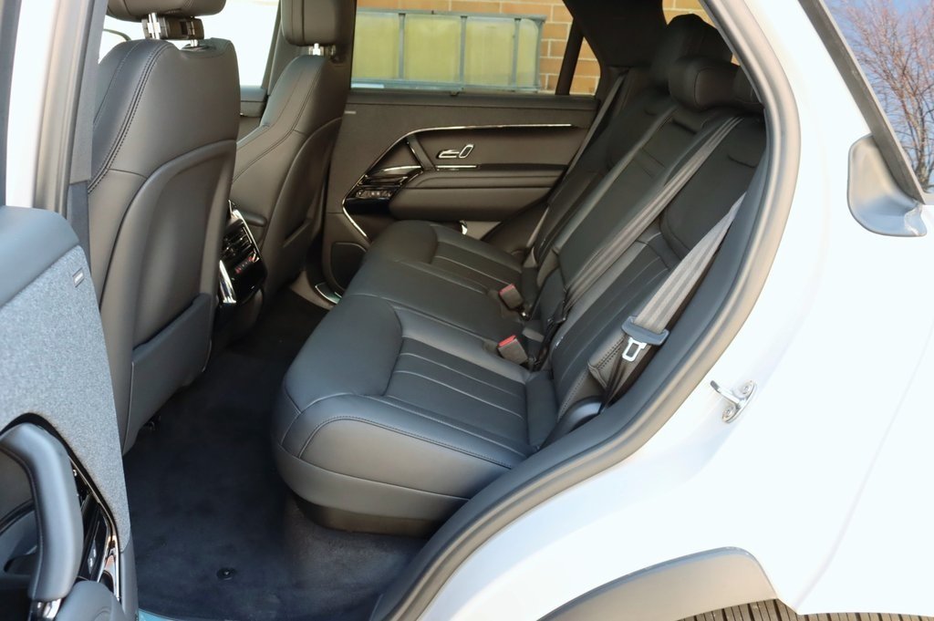 2025 LAND ROVER RANGE ROVER SPORT - Image 26