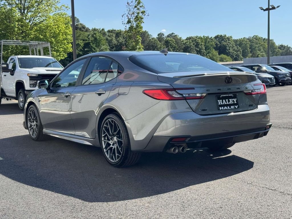 Used 2025  Toyota SE image 23