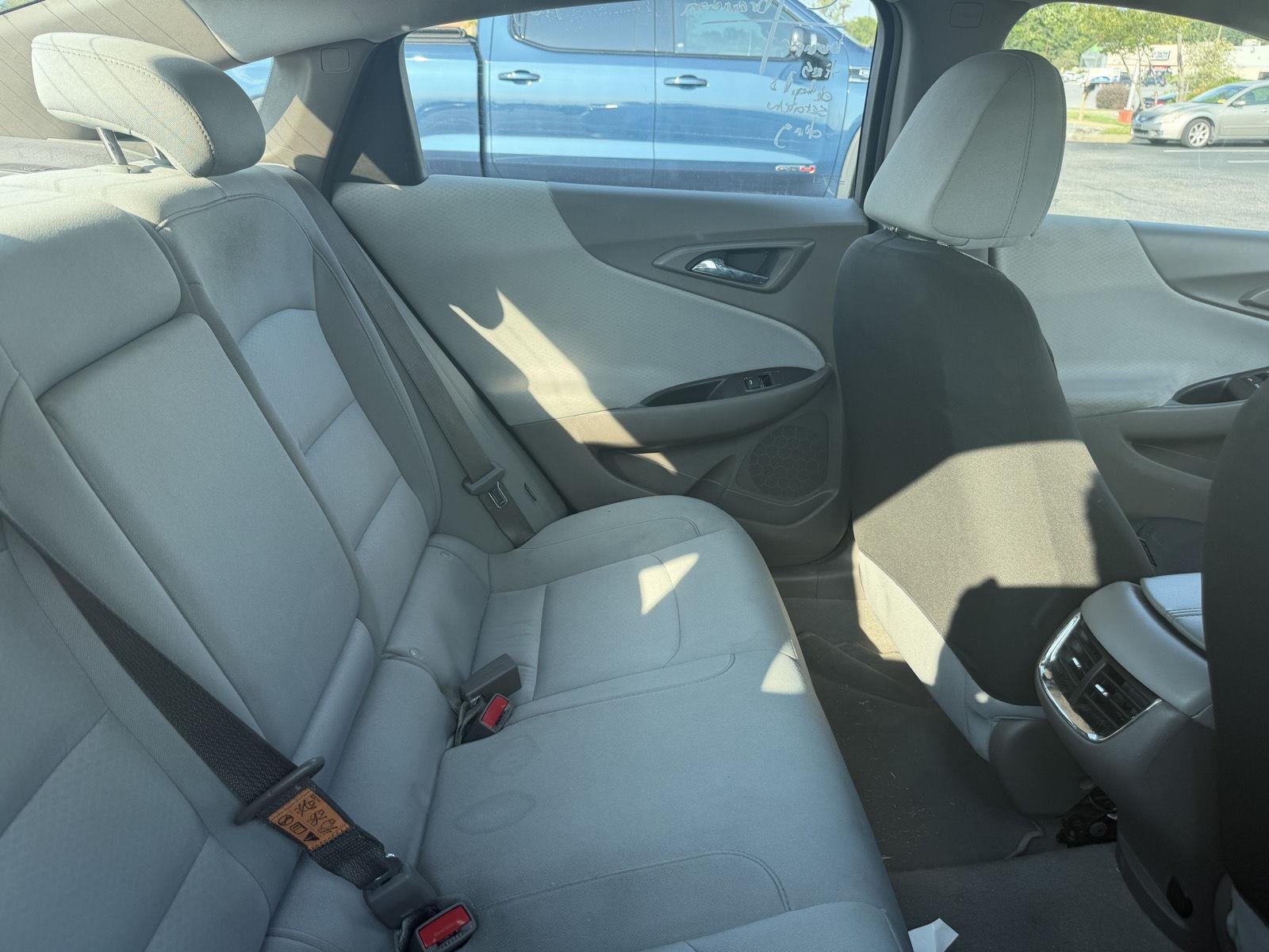 Used 2022 Summit White Chevrolet LT image 12