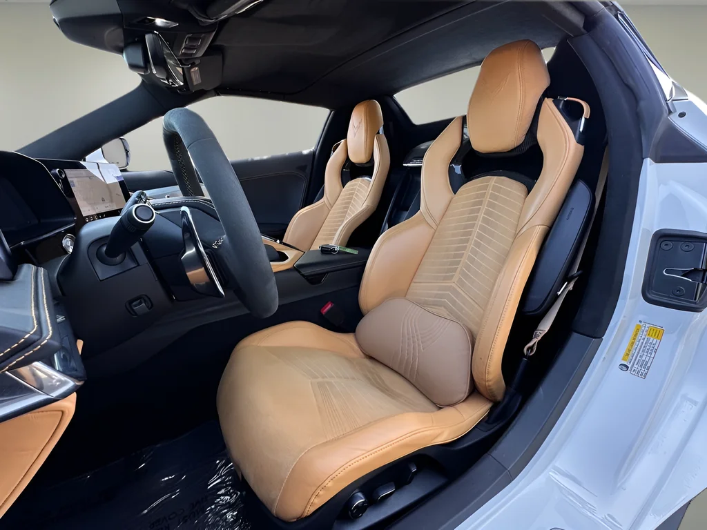 2020 Chevrolet Corvette 3LT - Photo 8