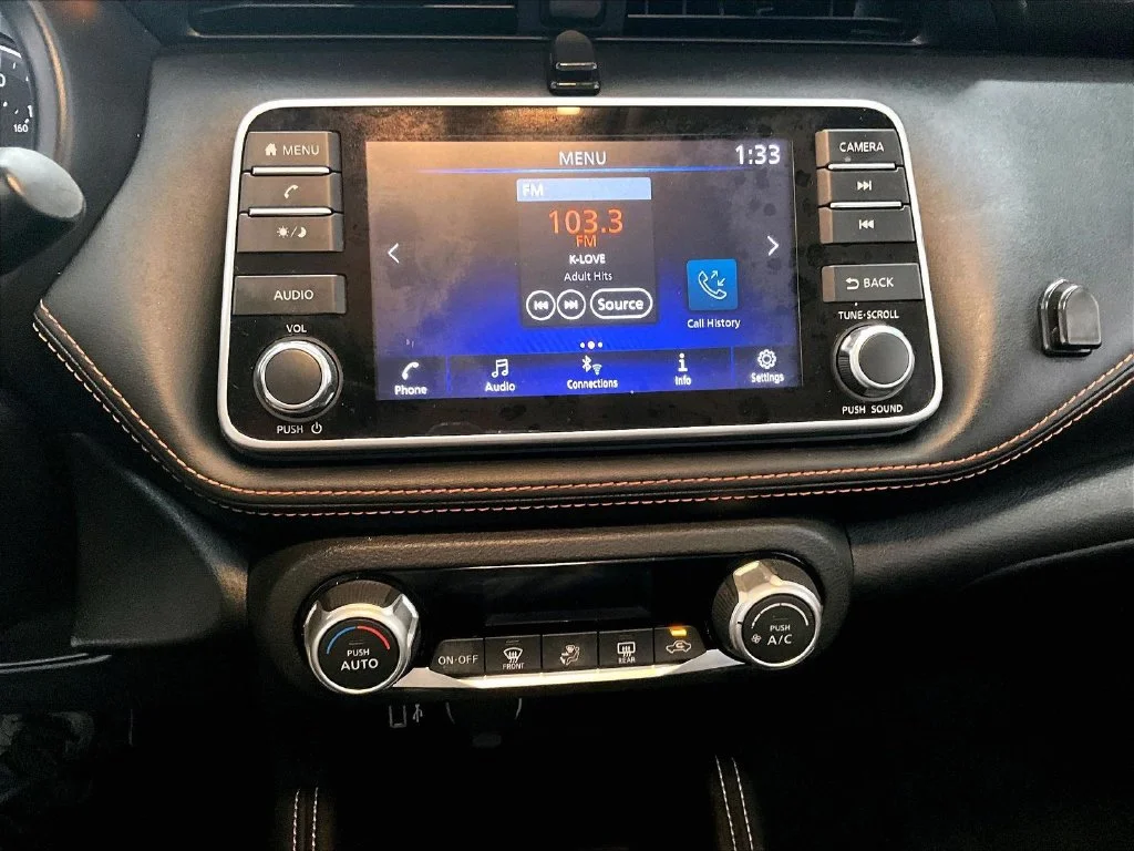 Used 2020 Black Nissan SR image 15