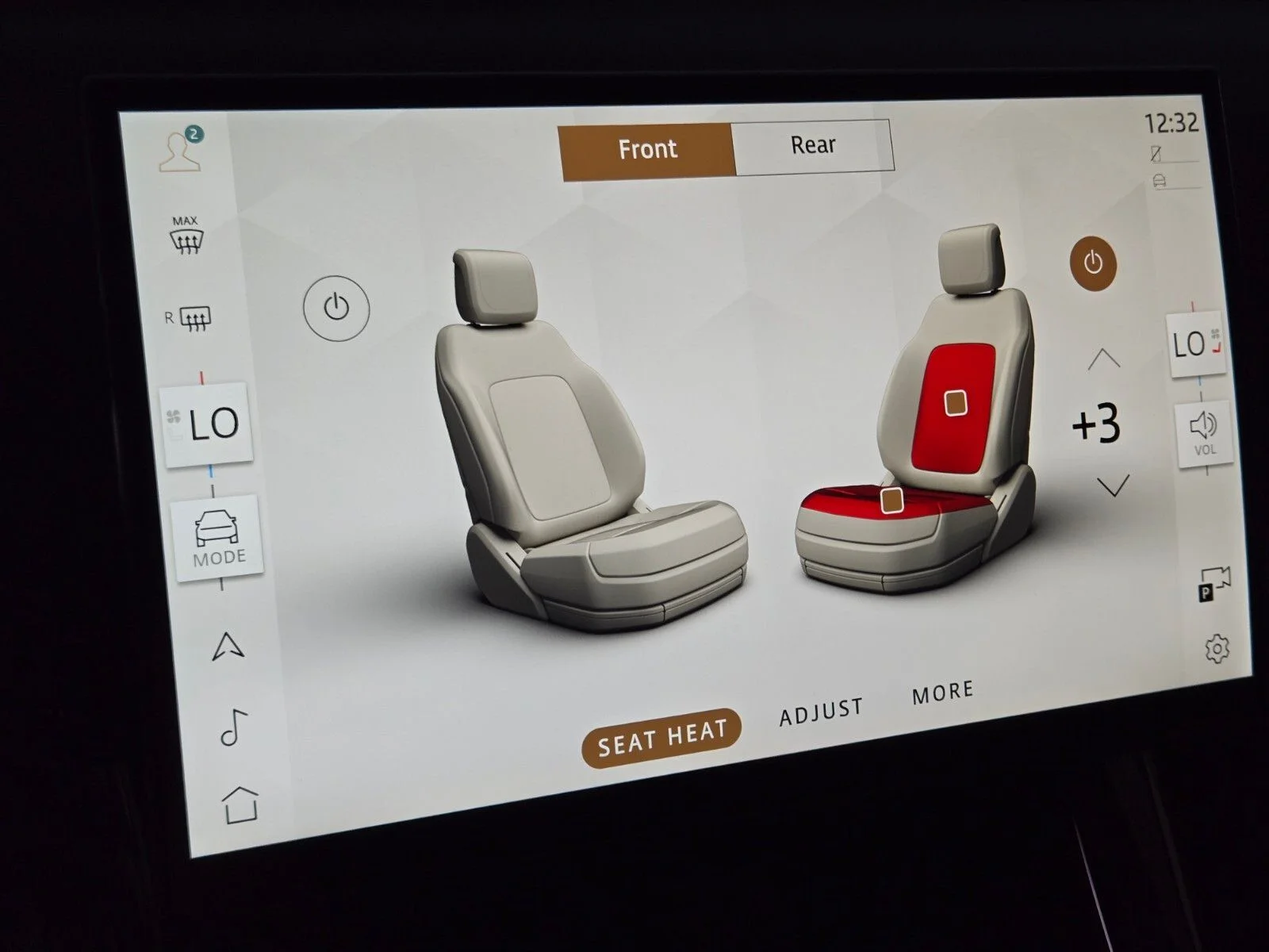 New 2026 Fuji White Land Rover Dynamic SE image 27