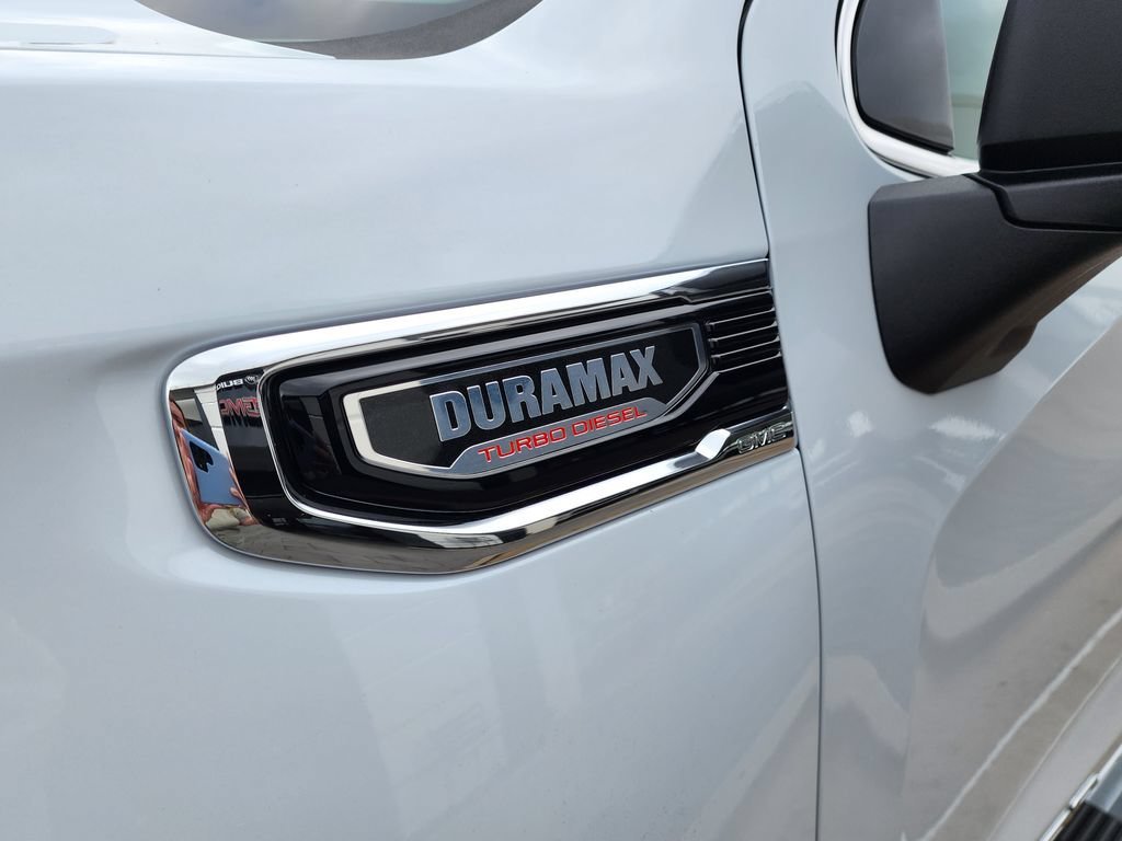 2026 GMC Sierra 1500 SLT - Photo 11