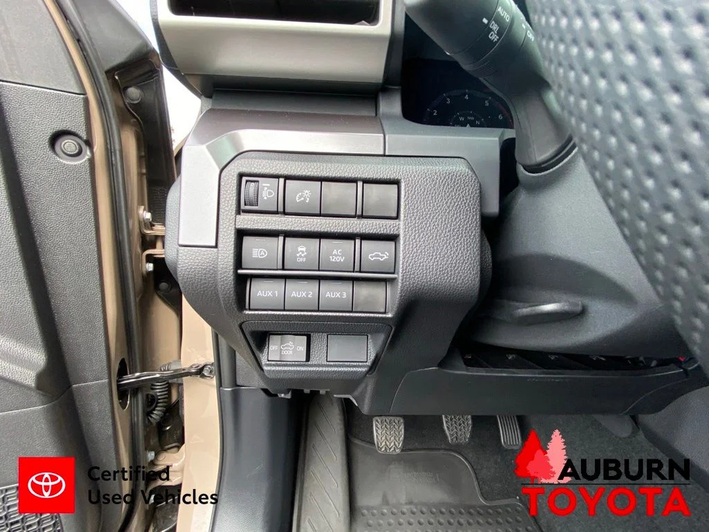 Certified Used 2026  Toyota TRD Off-Road image 38