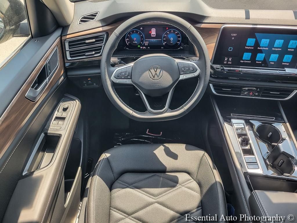 New 2026 Deep Black Pearl Volkswagen 2.0T SE w/Technology image 12