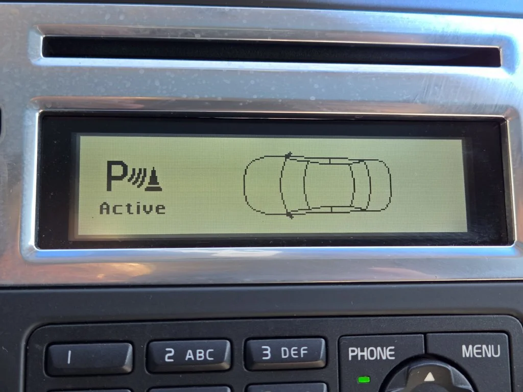 Used 2011 Caspian Blue Metallic Volvo 3.0T image 9